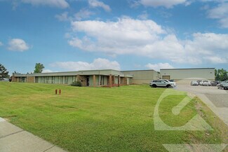 Plus de détails pour 33195 Harper Ave, Saint Clair Shores, MI - Industriel à vendre