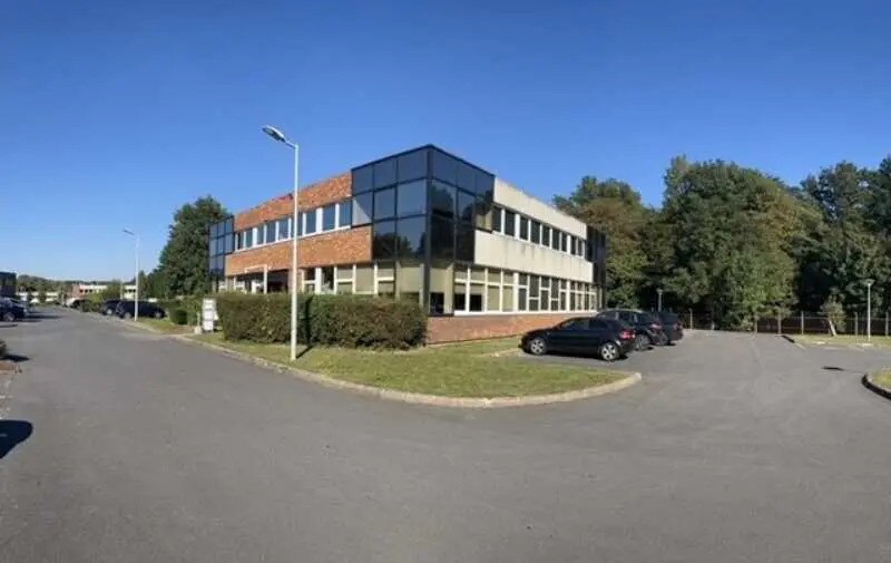 Flex dans Bièvres à louer - Photo du bâtiment - Image 3 de 13