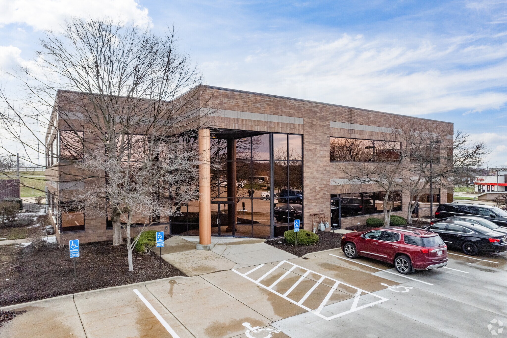 1575 Corporate Woods Pky, Uniontown, OH for lease Primary Photo- Image 1 of 8