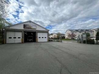 Plus de détails pour 31-59 Peach Place, Middletown, NY - Industriel à vendre