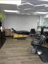 4080 Dayton-Xenia Rd, Dayton, OH for lease Interior Photo- Image 2 of 4