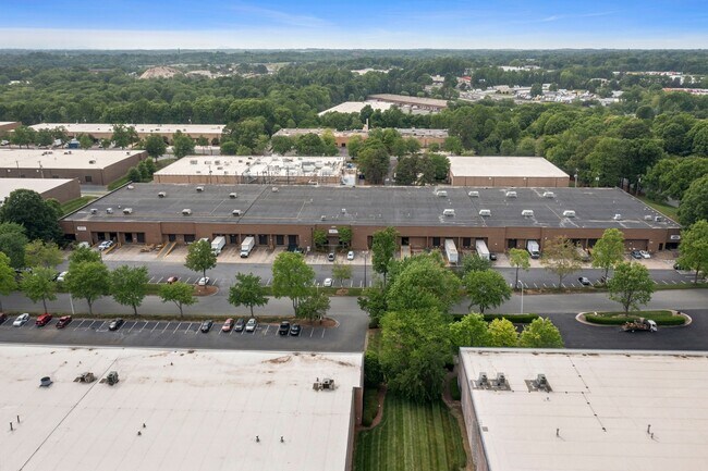 Plus de détails pour 3801 Woodpark Blvd, Charlotte, NC - Industriel à louer