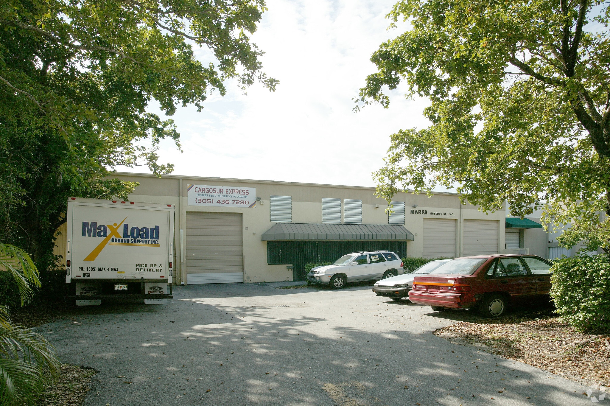 6998-6992 NW 51st St, Miami, FL for lease Primary Photo- Image 1 of 3