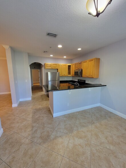 3701-3729 S Lake Orlando Pky, Orlando, FL à vendre - Photo du bâtiment - Image 2 de 22