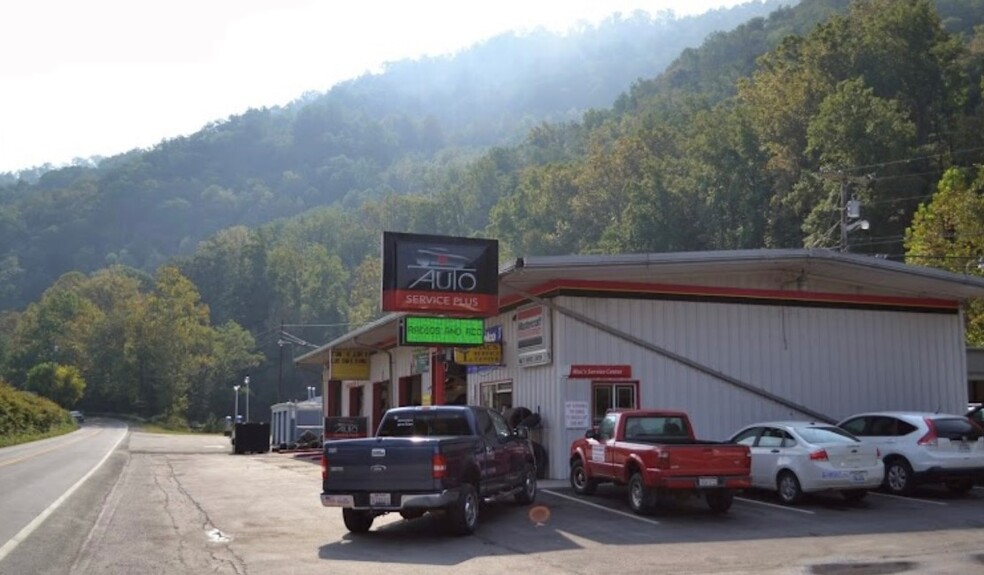 1286 Huff Creek Hwy, Mallory, WV for sale - Building Photo - Image 1 of 22