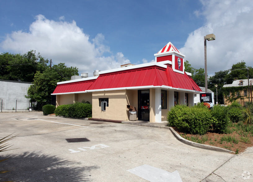 483 Meeting St, Charleston, SC for sale - Primary Photo - Image 1 of 5