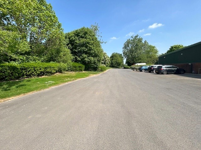 Crouch Ln, Windsor for lease - Building Photo - Image 2 of 2