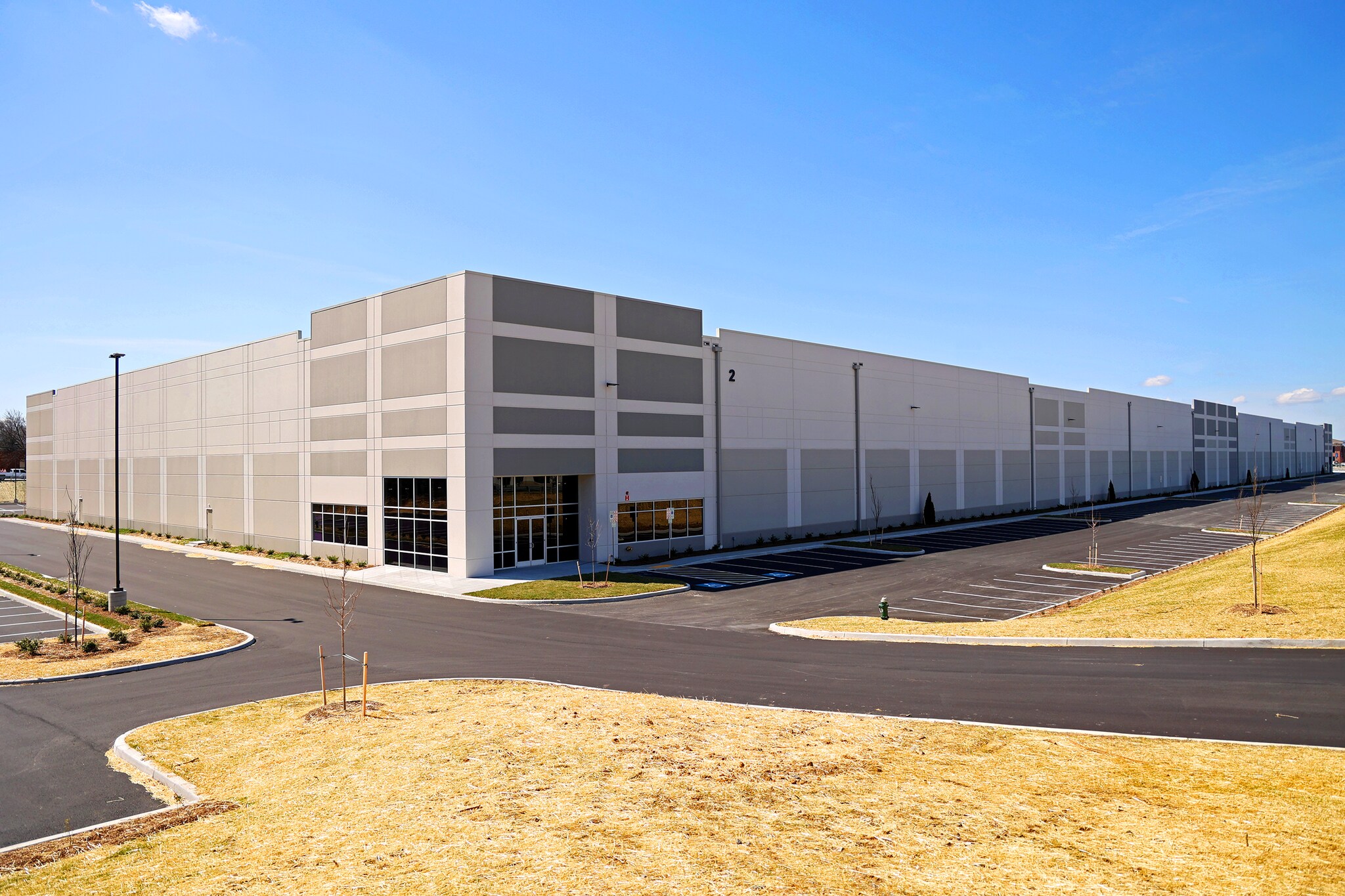 2 Western Maryland Pky, Hagerstown, MD à louer Photo du bâtiment- Image 1 de 11