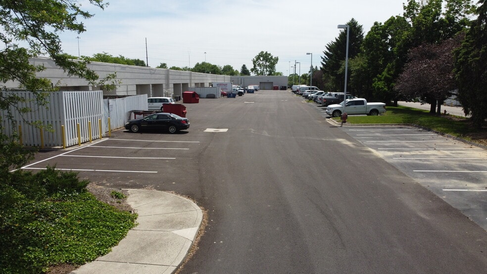 975 Eastwind Dr, Westerville, OH for lease - Building Photo - Image 3 of 7