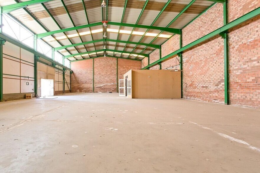 Carretera de Manresa a Abrera, 1, Manresa, Barcelona à vendre - Photo du bâtiment - Image 2 de 4