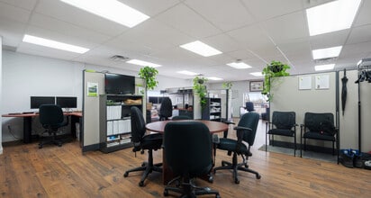 3130 Boul des Entreprises, Terrebonne, QC à louer Photo intérieure- Image 1 de 17