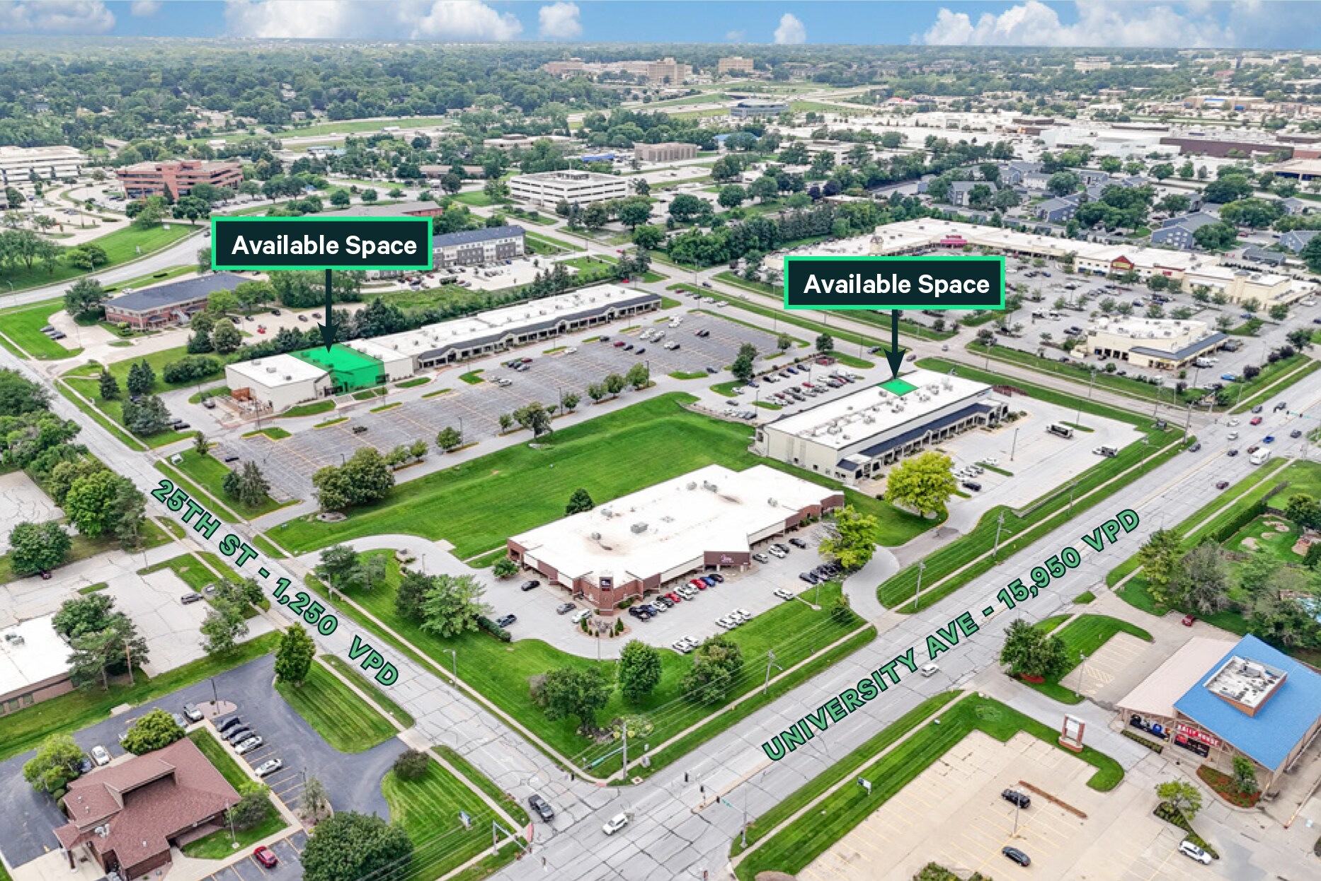 2700 University Ave, West Des Moines, IA à louer Photo du bâtiment- Image 1 de 6