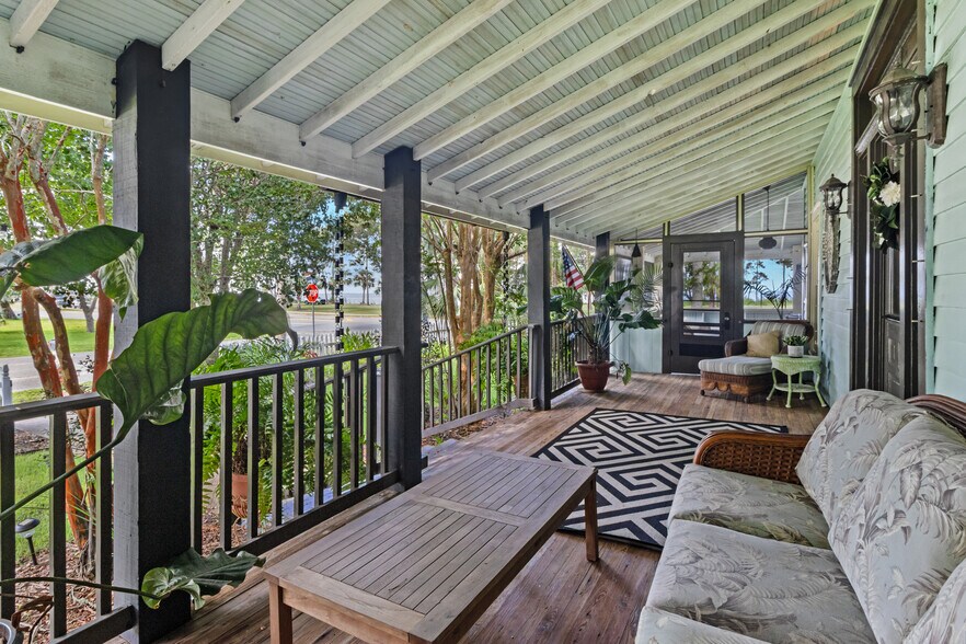 201 8th St, Port Saint Joe, FL à vendre - Photo intérieure - Image 2 de 24