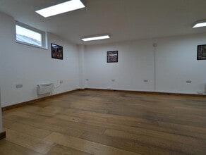 36 Vine St, Brighton for lease Interior Photo- Image 1 of 7