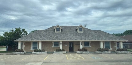 2620 Harwood Rd, Bedford, TX for lease Building Photo- Image 1 of 10