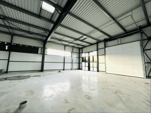 Flex in Le Havre for lease - Building Photo - Image 3 of 3