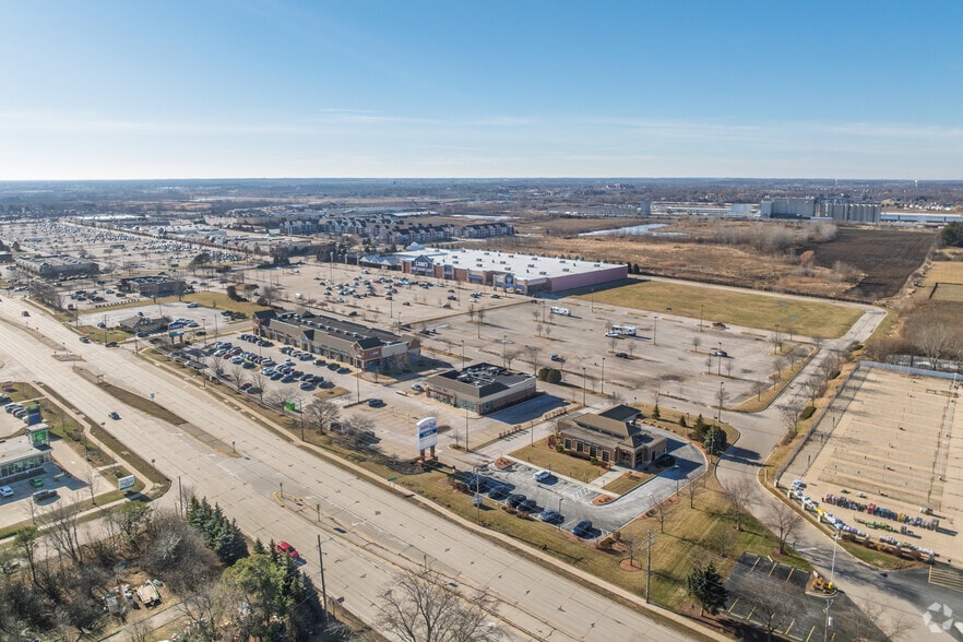 Green Bay Rd, Kenosha, WI for sale - Aerial - Image 3 of 20