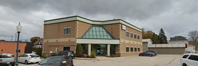 More details for 2205 Forest Ave, Two Rivers, WI - Office for Sale