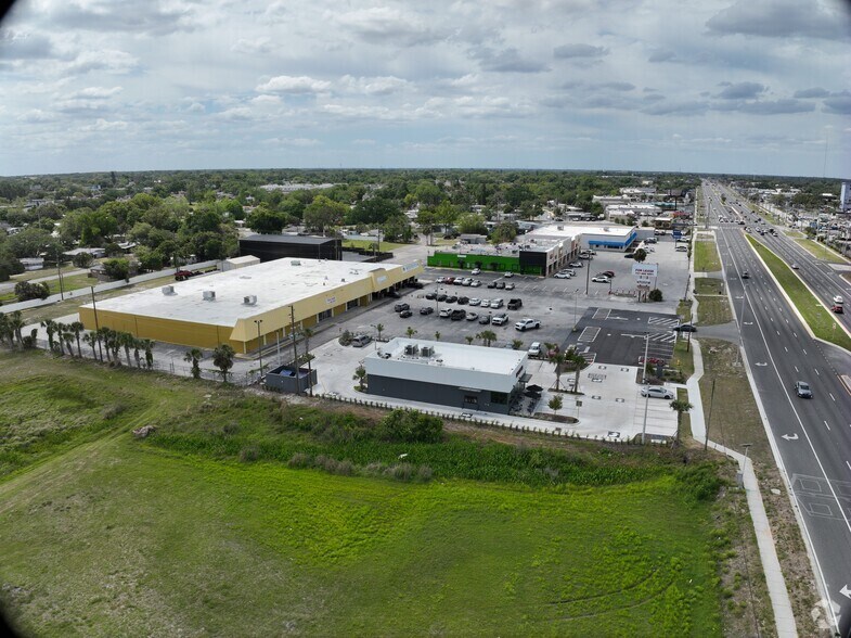 5144-5158 US Highway 19, New Port Richey, FL à louer - Communauté Matterport - Image 2 de 11