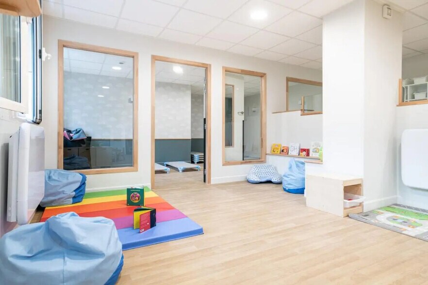 Office in Levallois-Perret for sale - Interior Photo - Image 3 of 6