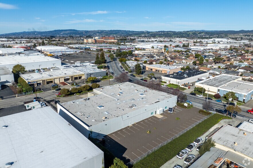 14333 Wicks Blvd, San Leandro, CA à vendre - Aérien - Image 2 de 17