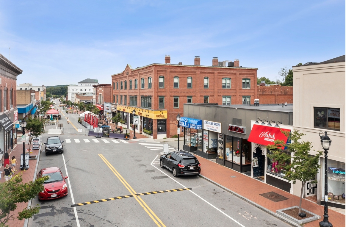 398-404 Moody St, Waltham, MA à vendre Photo principale- Image 1 de 1