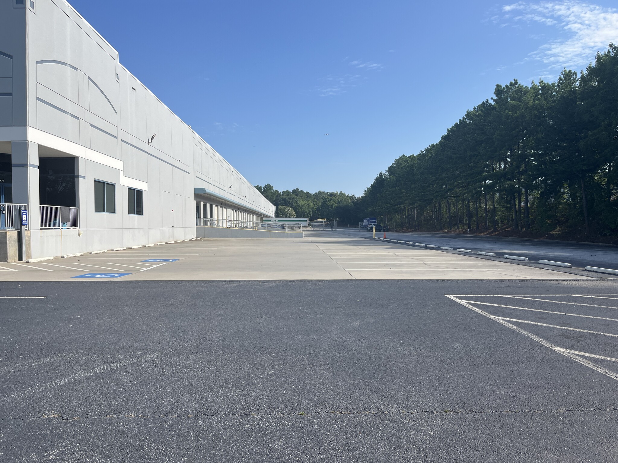 3075 South Park Blvd, Ellenwood, GA for lease Building Photo- Image 1 of 6