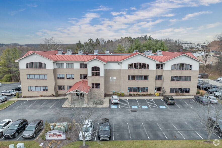 1000 Brooktree Rd, Wexford, PA à louer - Photo du bâtiment - Image 3 de 5