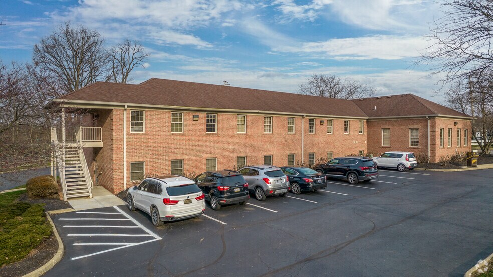 4261 Morse Rd, Columbus, OH à vendre - Photo du bâtiment - Image 2 de 47