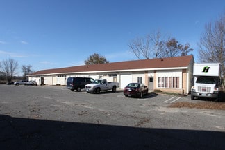 Plus de détails pour 164 Old Gate Ln, Milford, CT - Industriel à louer