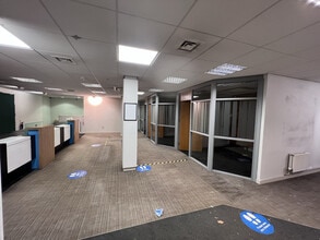 83-85 Main St, Thornliebank for lease Interior Photo- Image 2 of 2