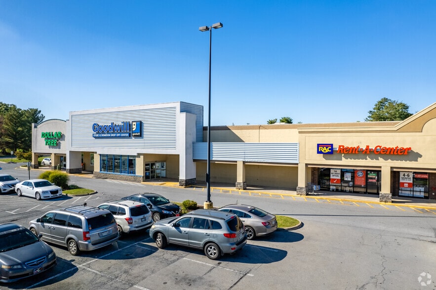 4-24 Charles Town Plz, Charles Town, WV for lease - Building Photo - Image 3 of 6