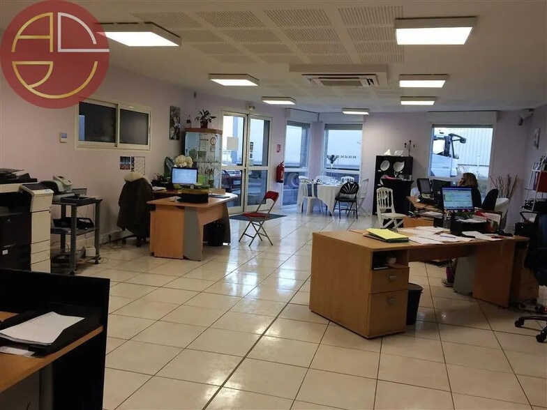 Industrial in Tournefeuille for lease - Interior Photo - Image 3 of 11