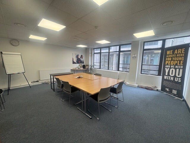 5-7 Wells Ter, Londres à louer - Photo du bâtiment - Image 3 de 10