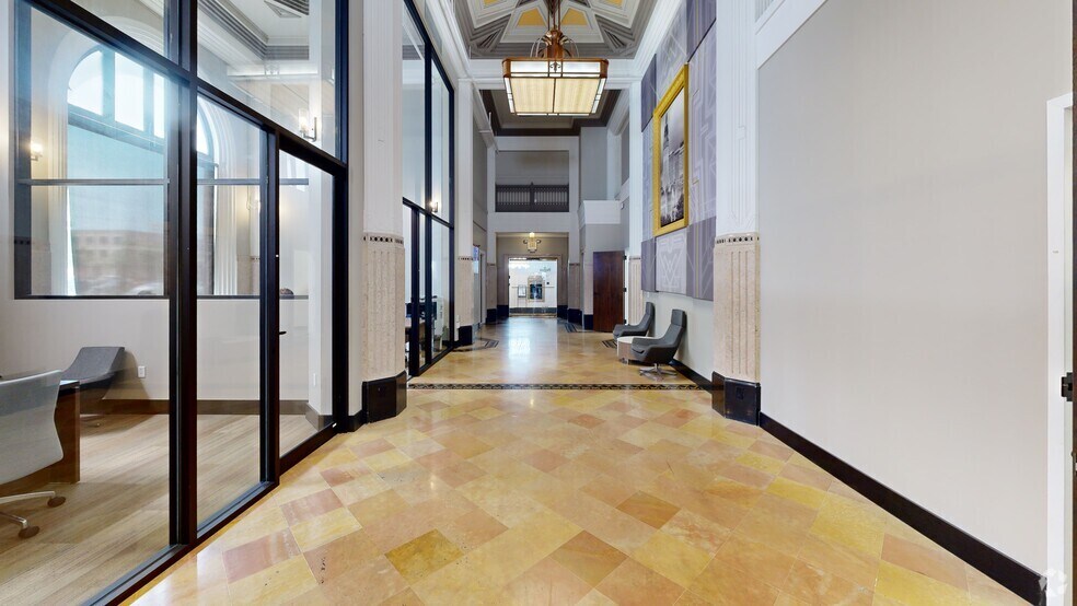 624 S Boston Ave, Tulsa, OK for sale - Matterport 3D Scan - Image 2 of 30