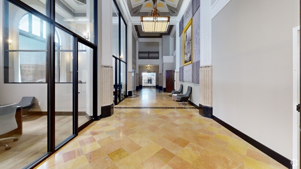 624 S Boston Ave, Tulsa, OK à vendre - Numérisation 3D de Matterport - Image 2 de 30