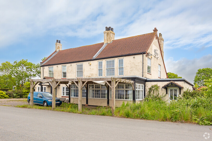 Swineshead Bridge, Swineshead for sale - Building Photo - Image 1 of 2