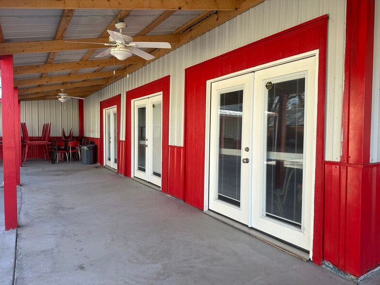903 S Sioux St, Okmulgee, OK à vendre - Photo du bâtiment - Image 2 de 12