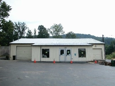 2706 S Park Rd, Louisville, KY for lease - Primary Photo - Image 1 of 1