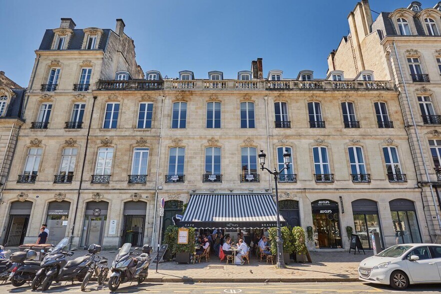Bureau dans Bordeaux à louer - Photo du bâtiment - Image 2 de 9