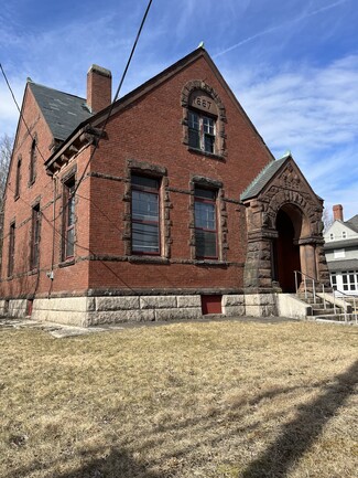 Plus de détails pour 4 Mansfield Ave, Norton, MA - Bureau à louer