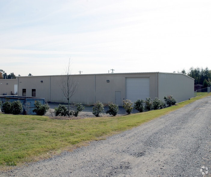 10913 Office Park Dr, Charlotte, NC for lease - Building Photo - Image 2 of 11