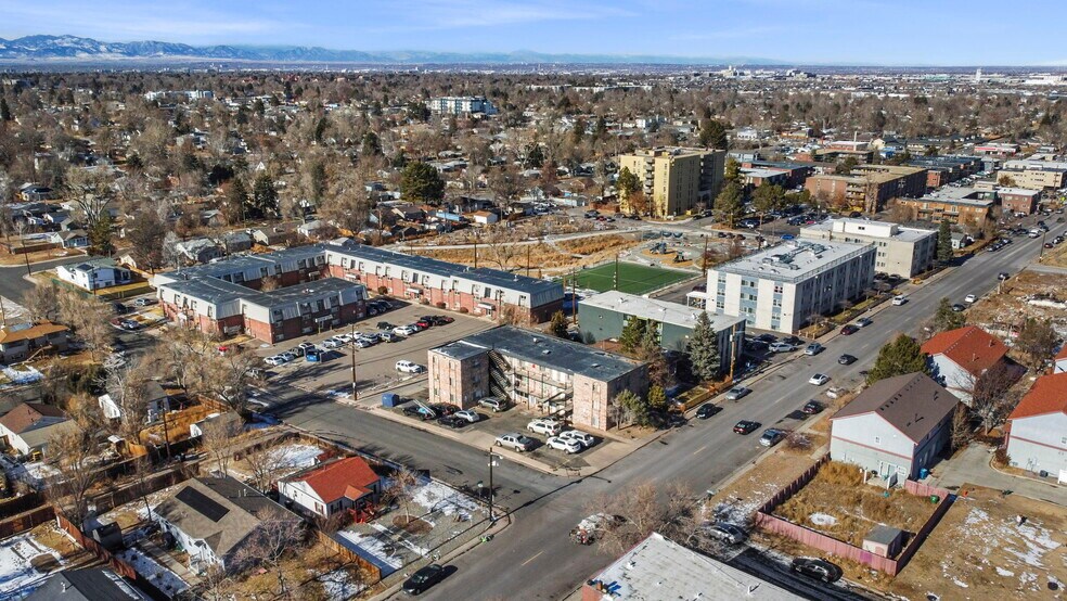 1205 Yosemite St, Denver, CO à vendre - Photo du bâtiment - Image 3 de 12