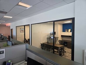 601 N Mesa St, El Paso, TX à louer Photo intérieure- Image 1 de 13