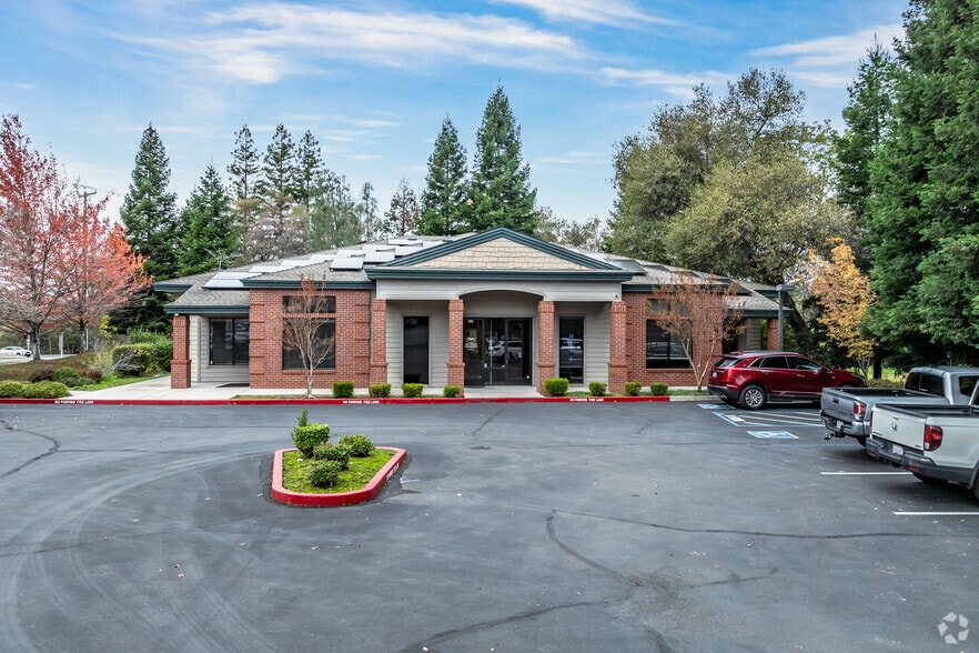 1101 Maidu Dr, Auburn, CA à louer - Photo du bâtiment - Image 2 de 6