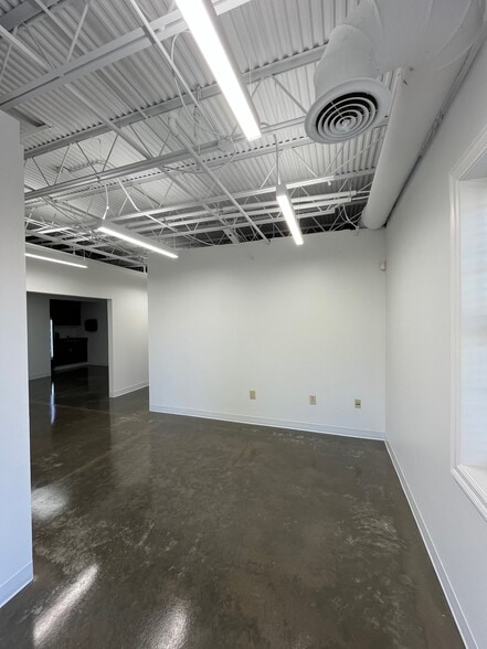 106 Duke St, Ashland City, TN à louer - Photo intérieure - Image 3 de 11
