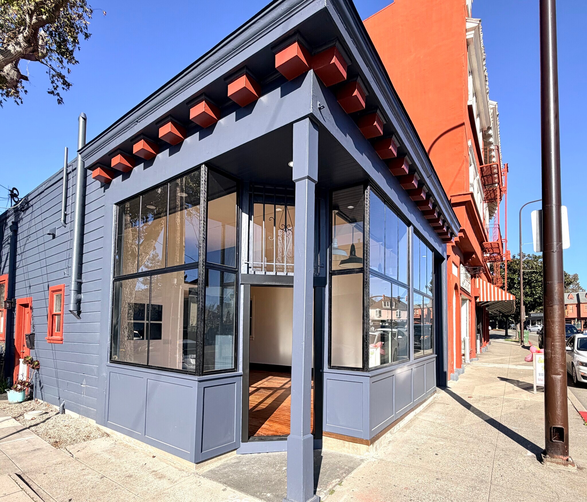 1979 Ashby Ave, Berkeley, CA à louer Photo du bâtiment- Image 1 de 10