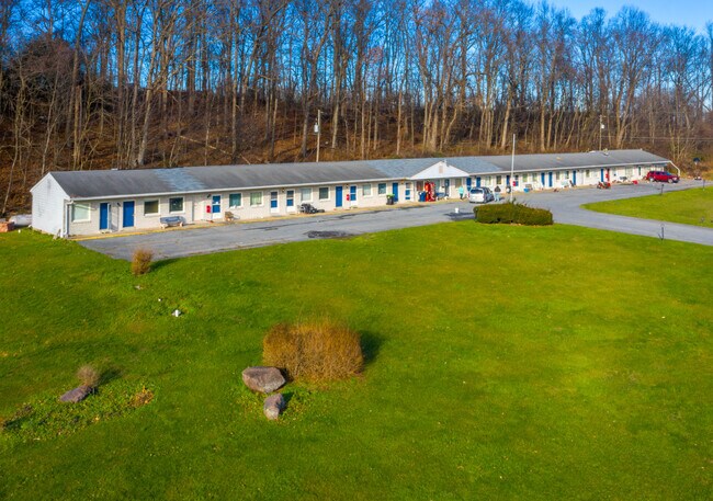 More details for 4221 Stiegel Pike, Newmanstown, PA - Hospitality for Sale