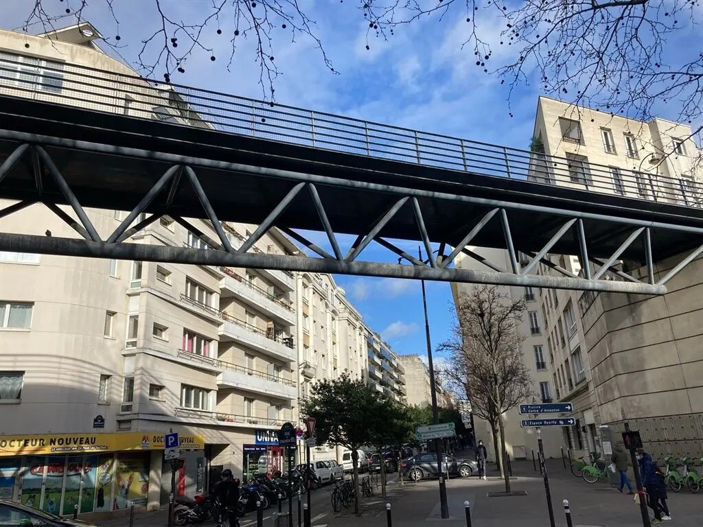 Commerce de détail dans Paris à vendre Photo du bâtiment- Image 1 de 6