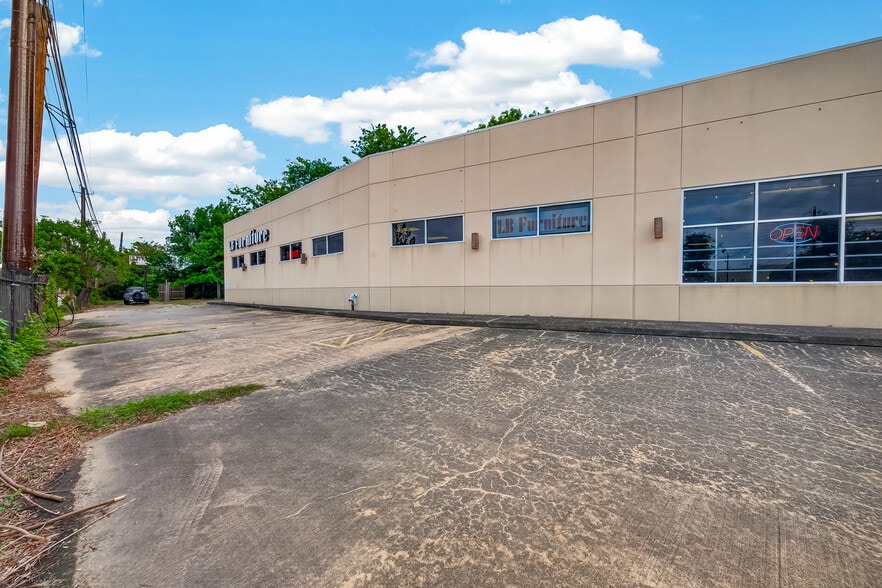 9223 Bissonnet St, Houston, TX for sale - Building Photo - Image 3 of 23